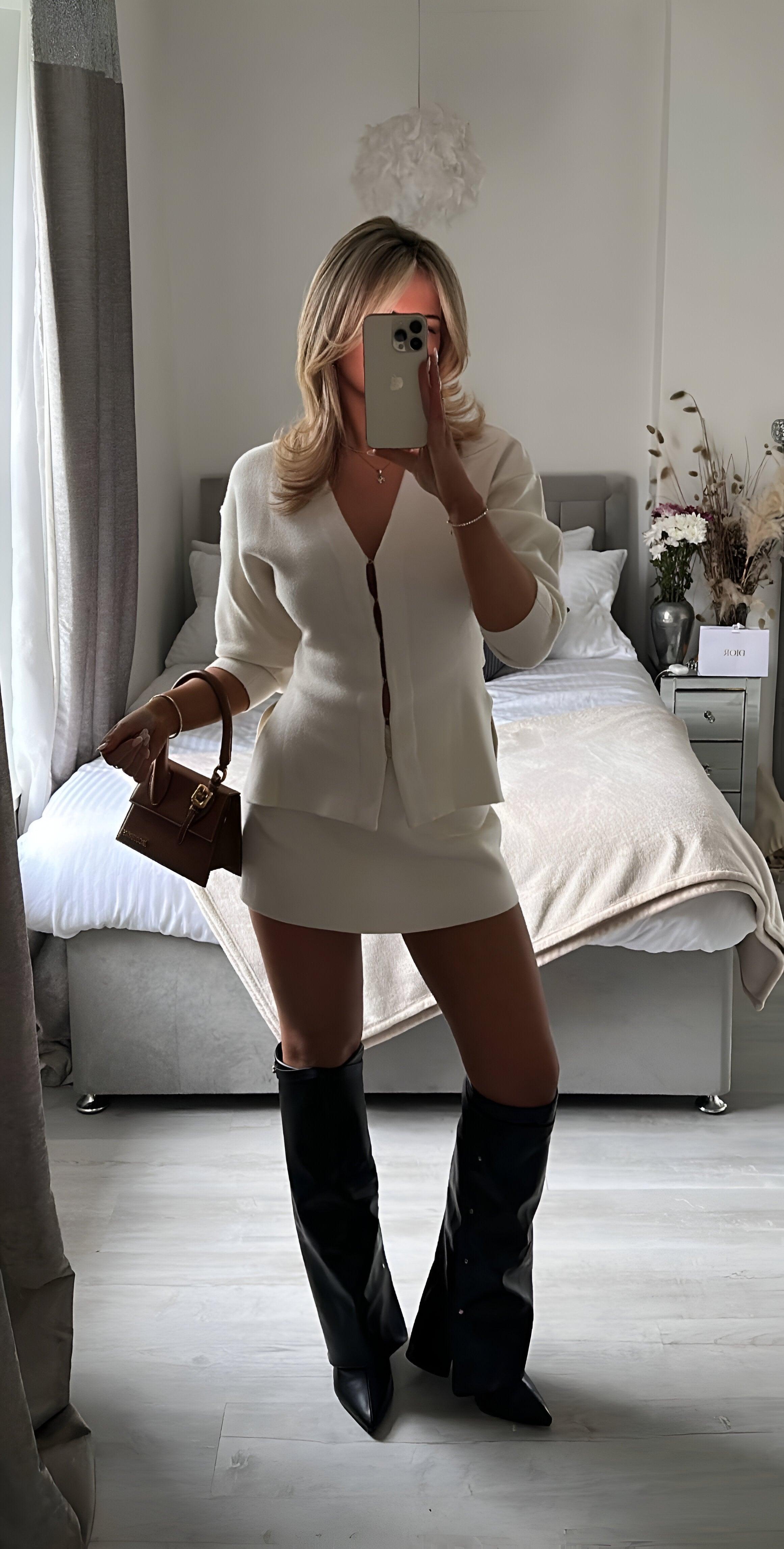 Iduna - Elegant Knitted Set